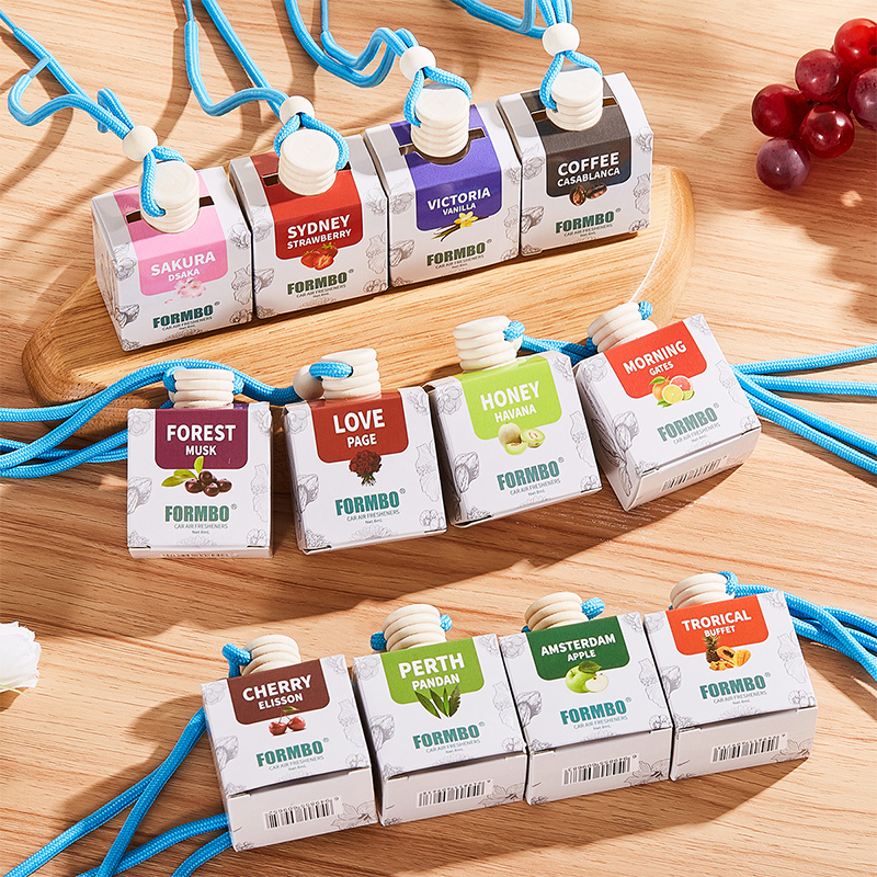 Perfume de carro Blossom & Berry - Ambientador suspenso com essência floral e frutada natural, acessórios de perfume de carro de luxo 8ml